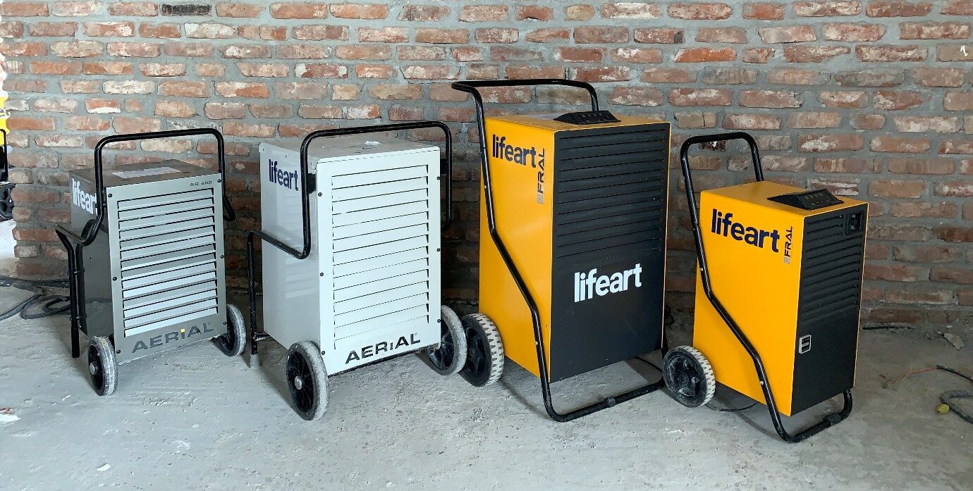 dezumidificatoare profesionale utilizate pe șantier pentru controlul umidității