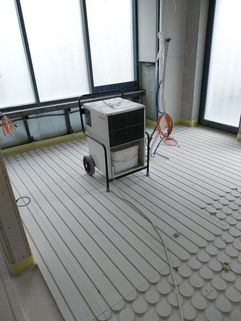 dezumidificare birouri